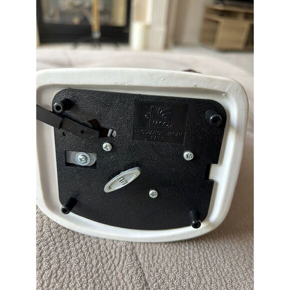 Waco 8" Golfer Man with Moving Head Music Box Plays IT'S IMPOSIBLE Figurine - Picture 7 of 8